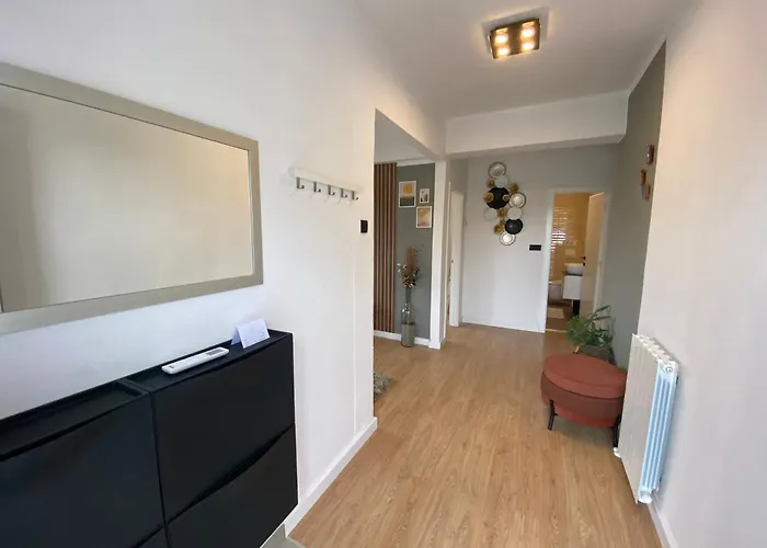 Dalmatia Apartman *